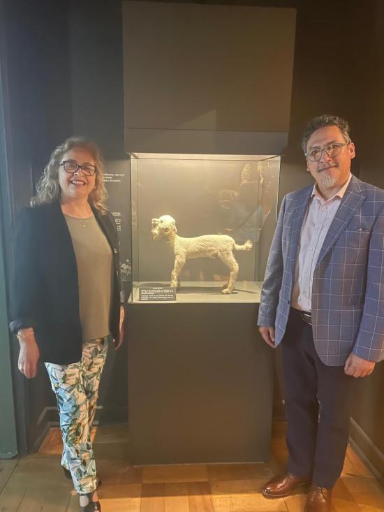  Ivonne Pastene, directora ejecutiva del Museo Fonck, y Sergio Quiroz, director del Museo de Historia Natural de Valparaíso